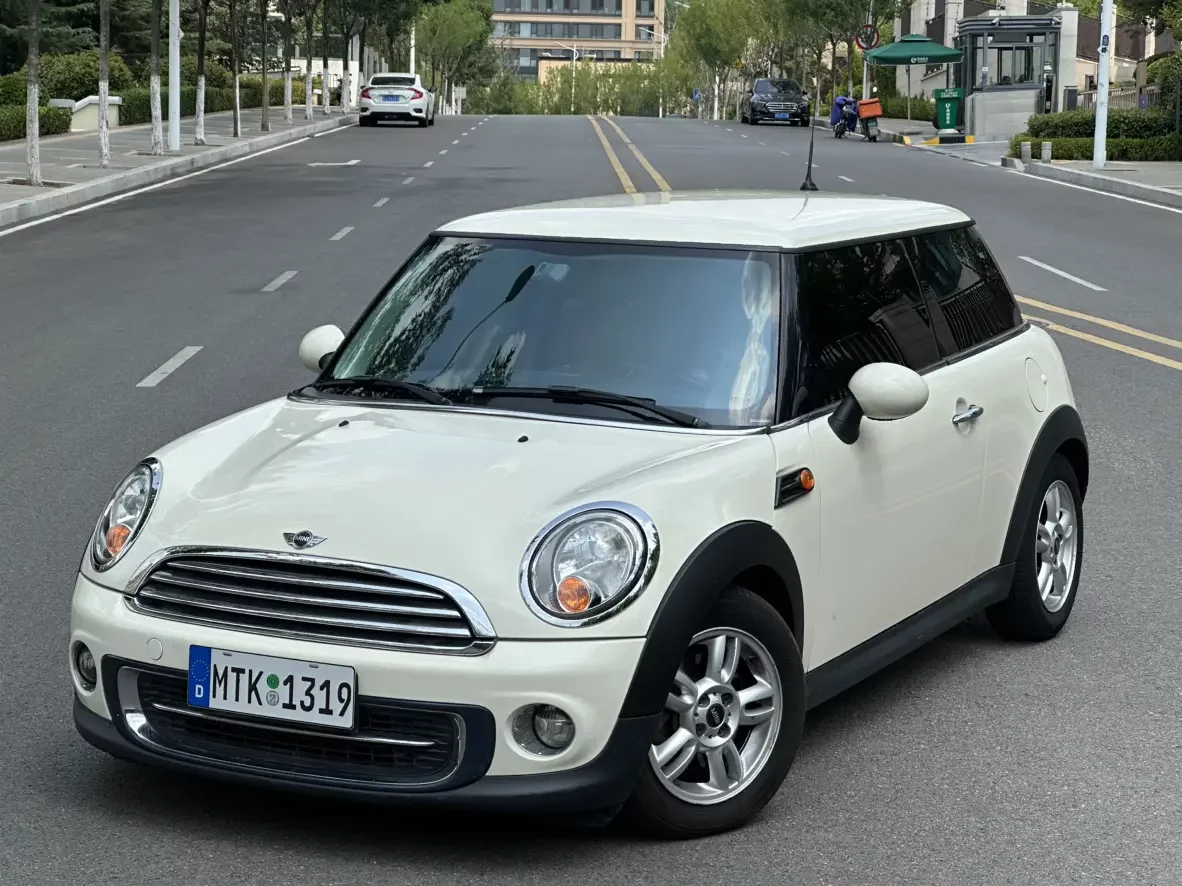 MINI 