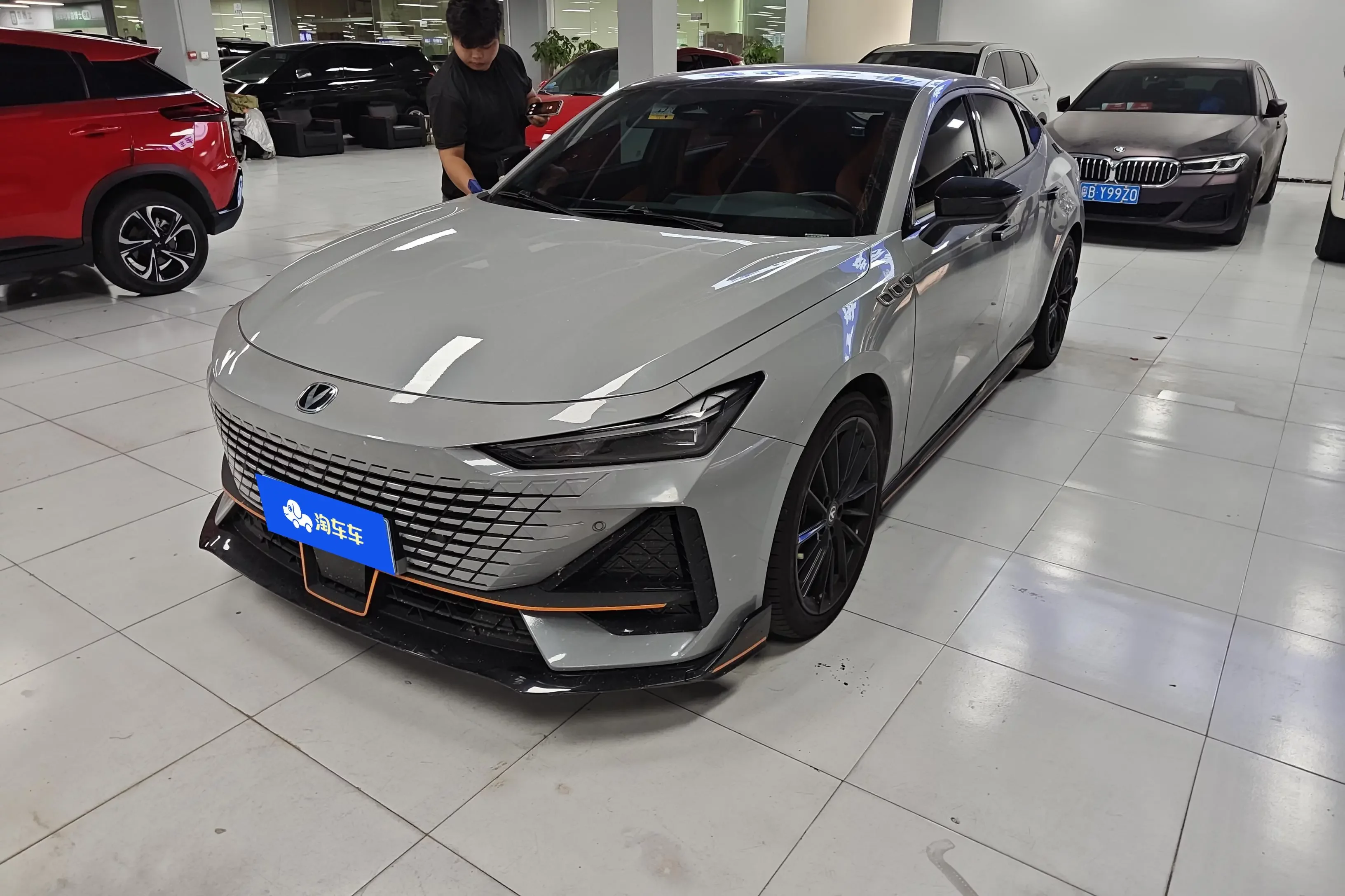 Changan UNI-V