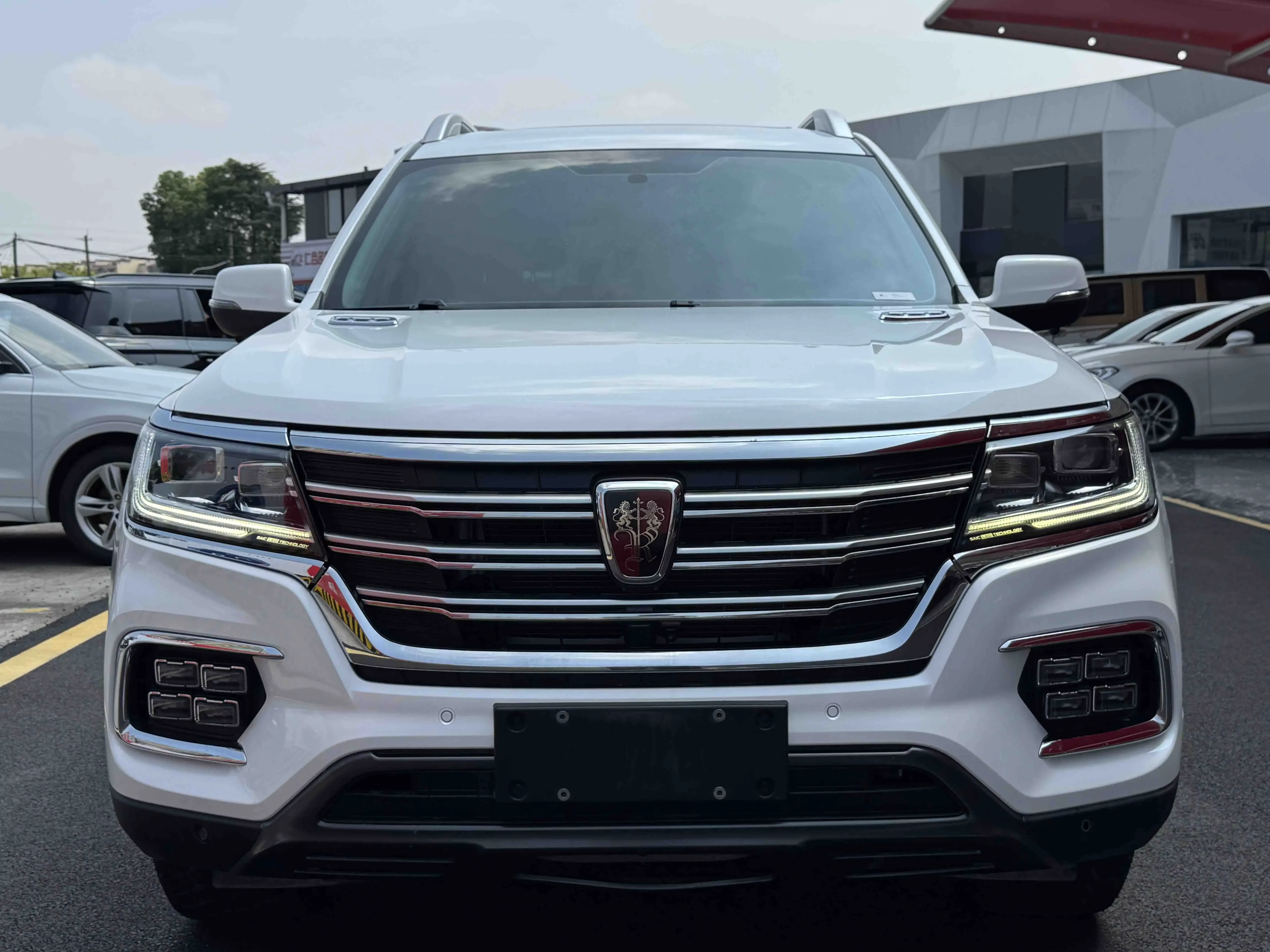 Roewe RX8