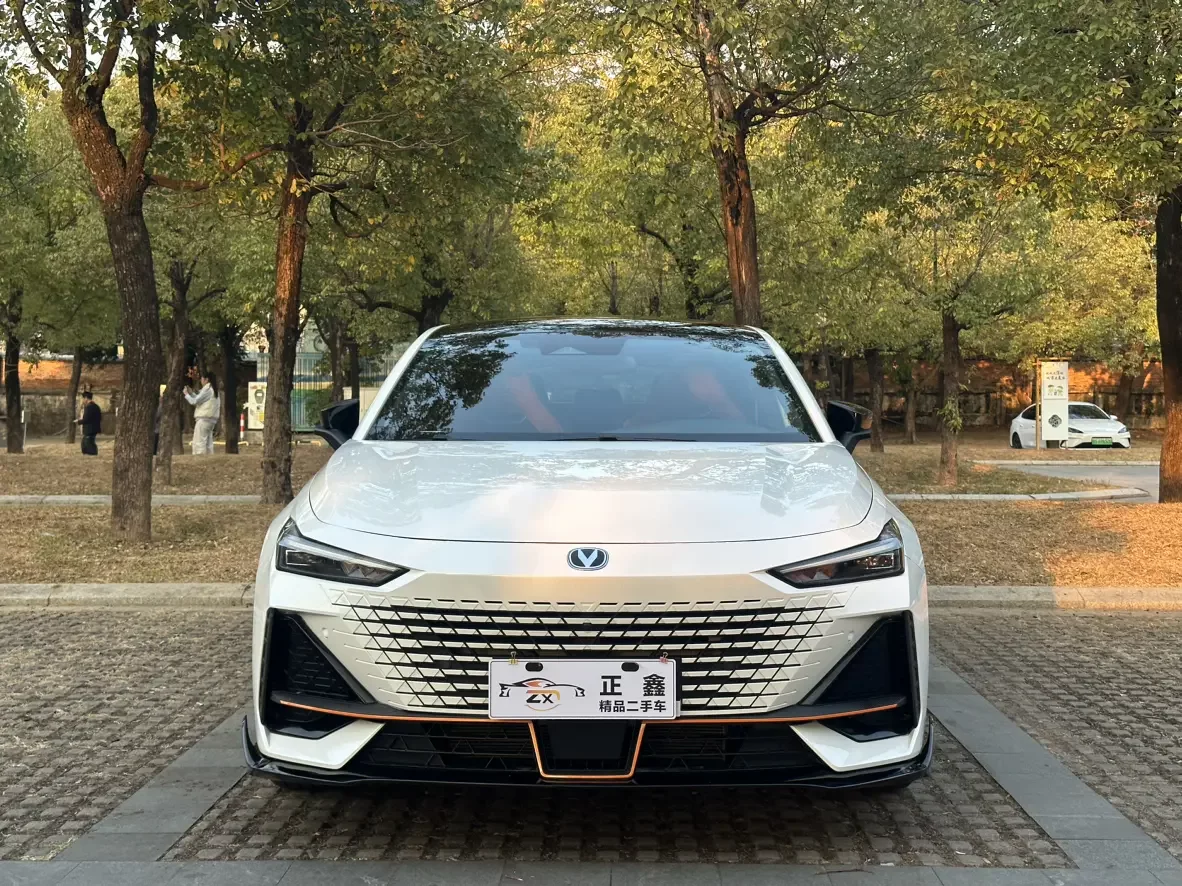 Changan UNI-V