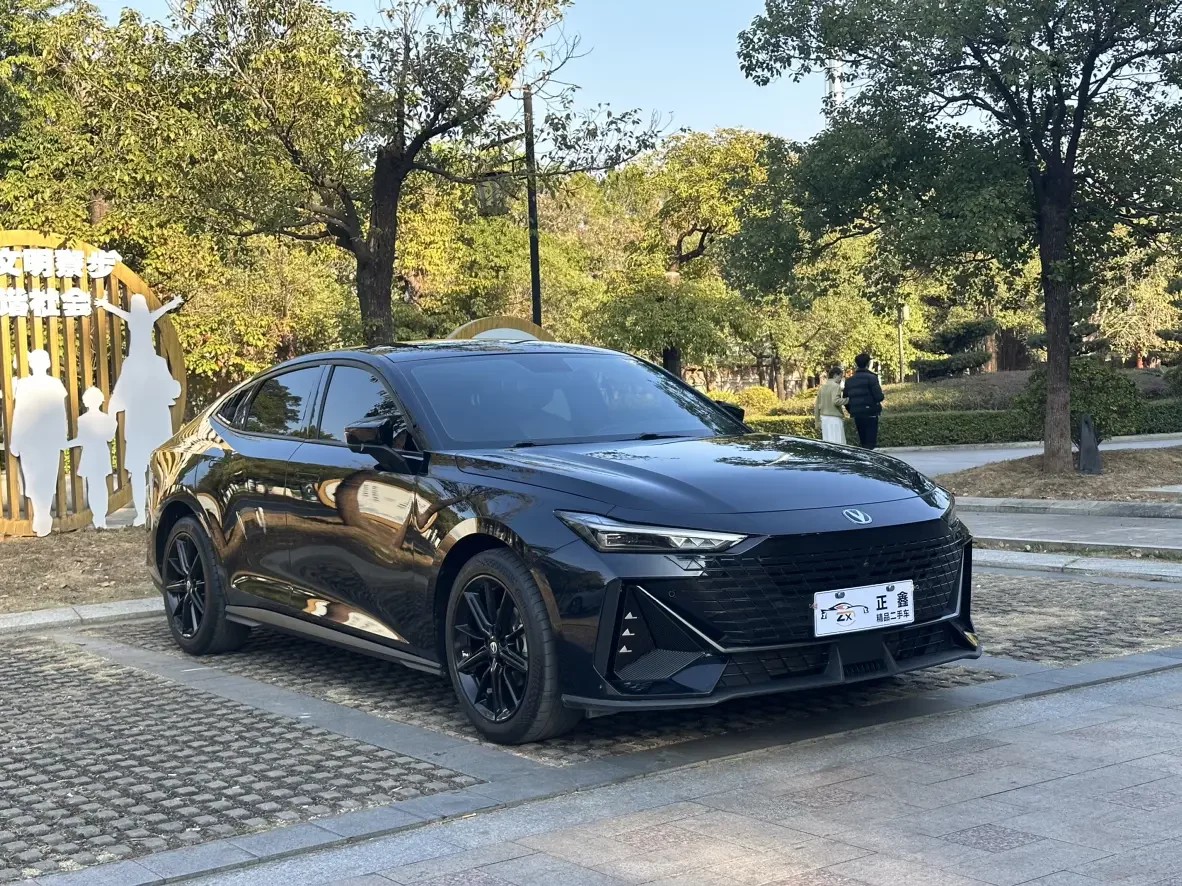 Changan UNI-V