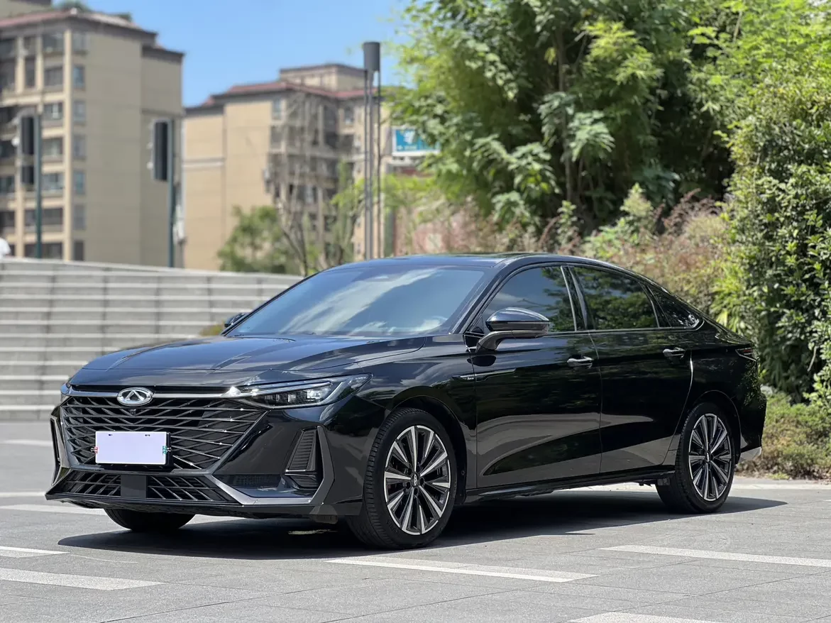Chery Arrizo 8