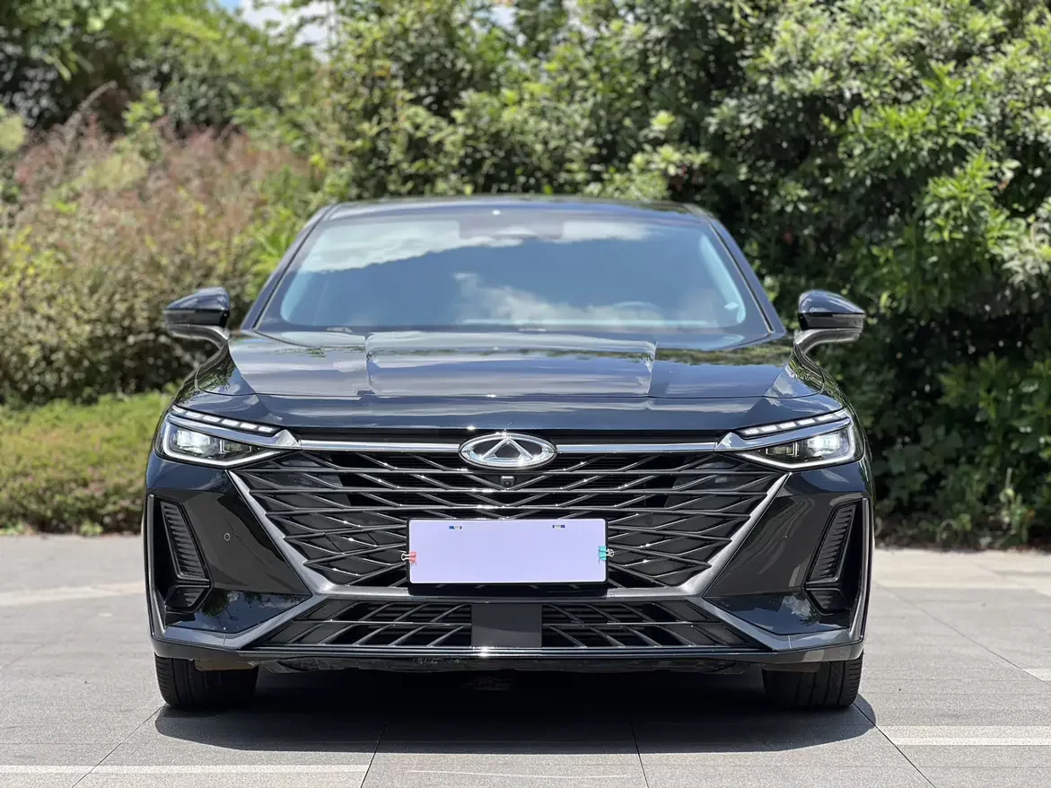 Chery Arrizo 8