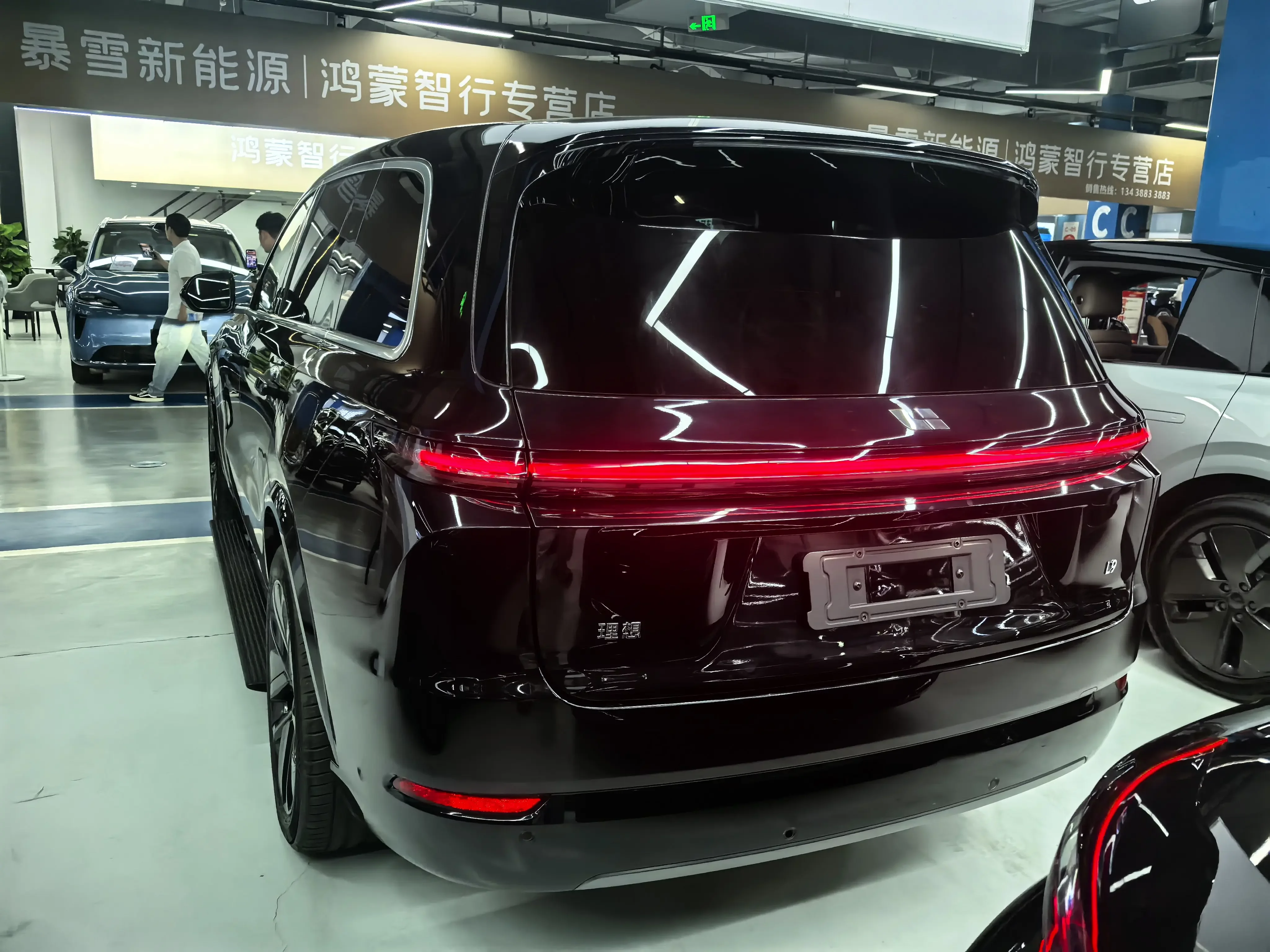 Li L9 (Ideal L9)
