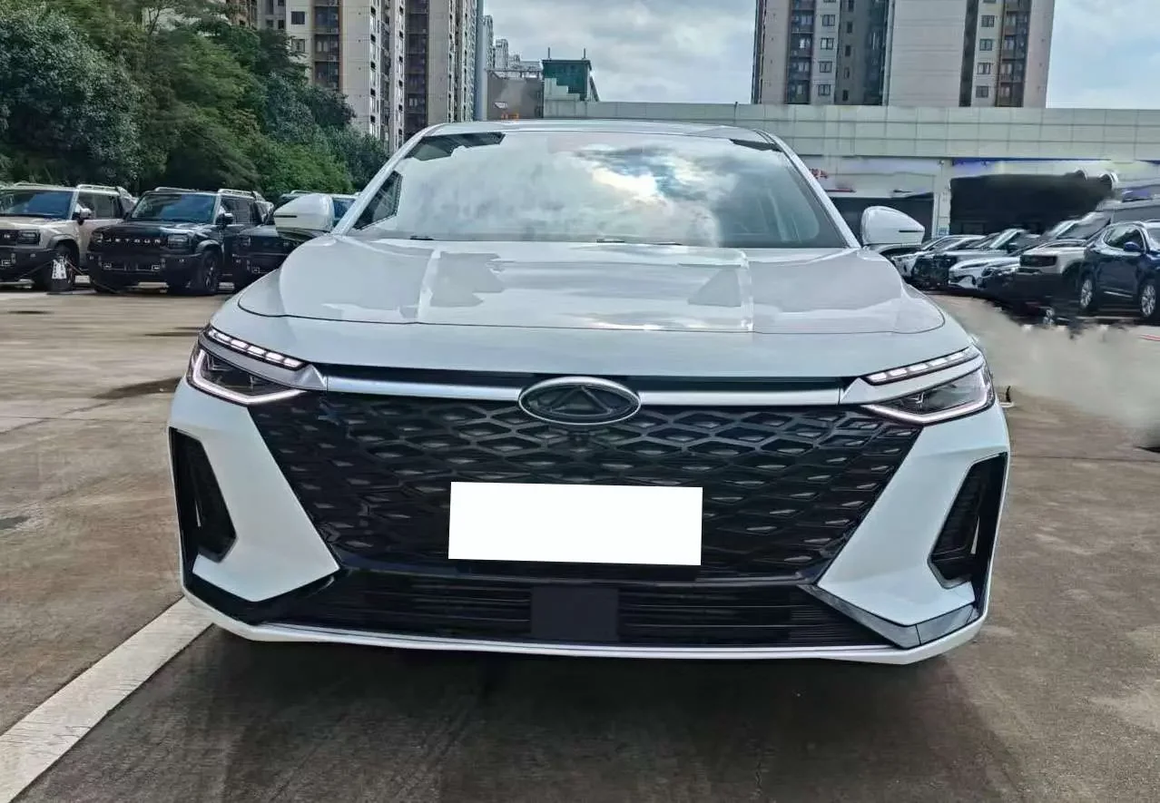 Chery Arrizo 8