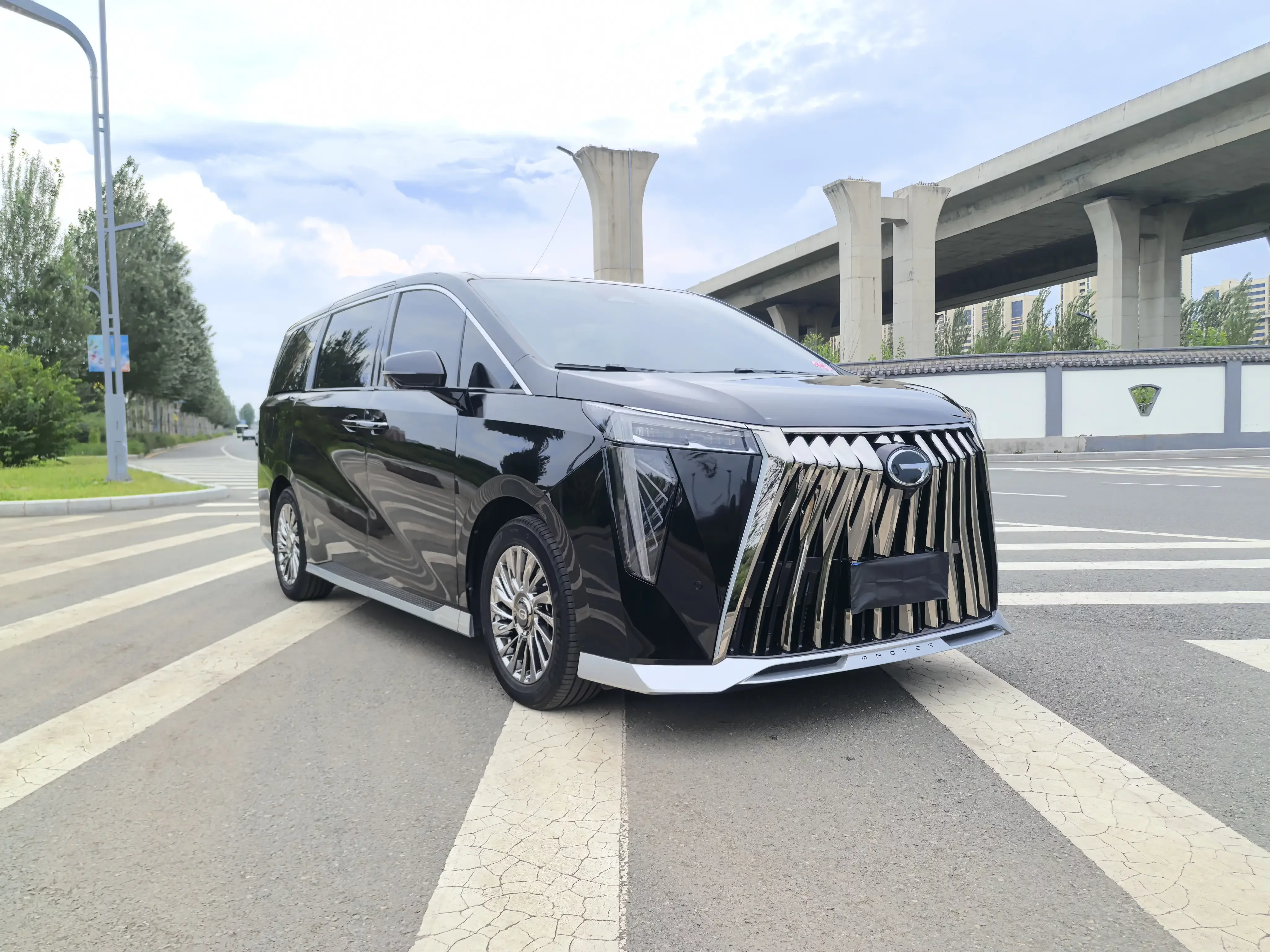 GAC Trumpchi M8
