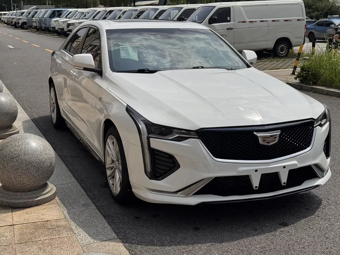 Cadillac CT4