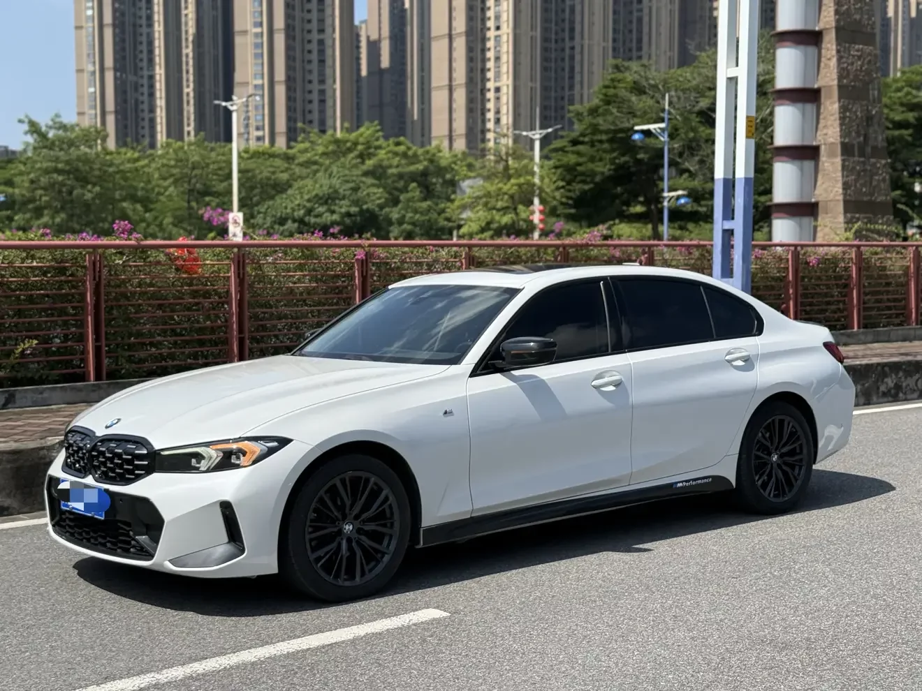 BMW 3-SERIES