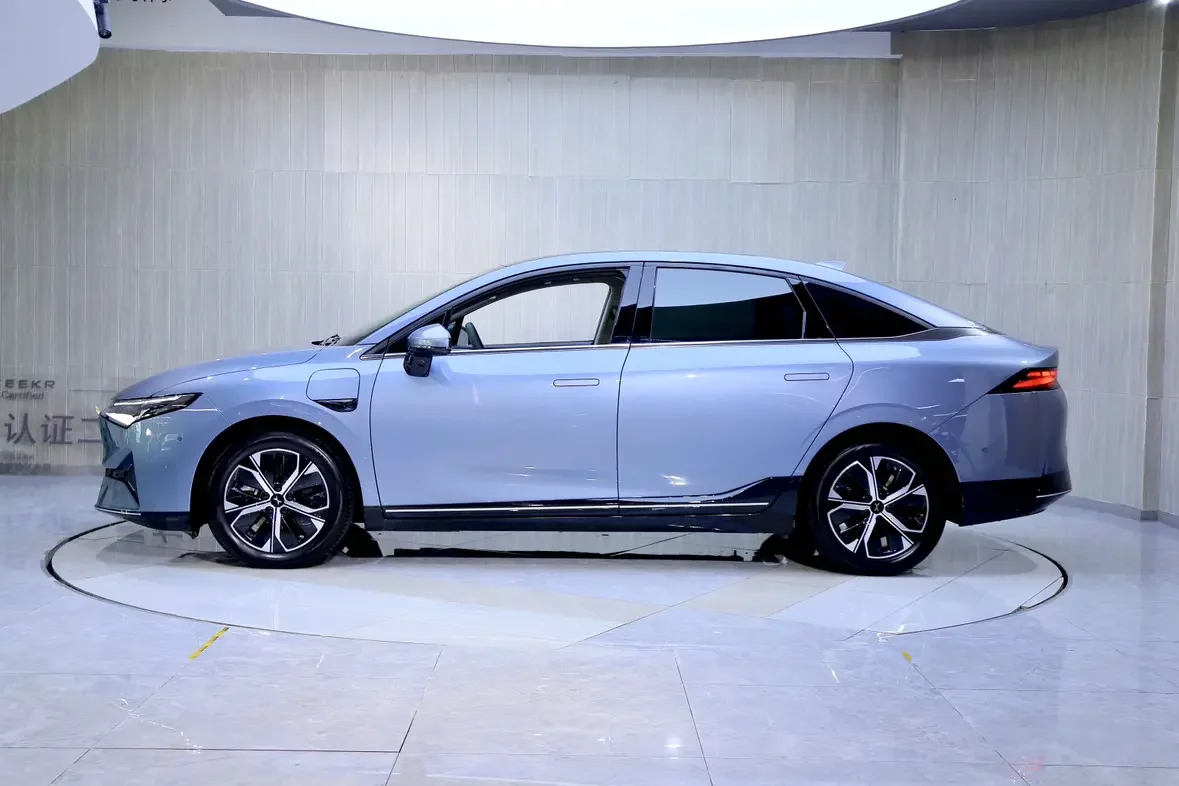 Xpeng P5
