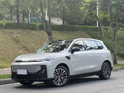 Leapmotor B10