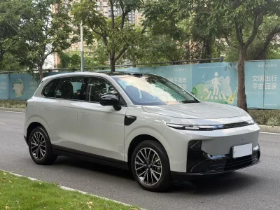 Leapmotor B10