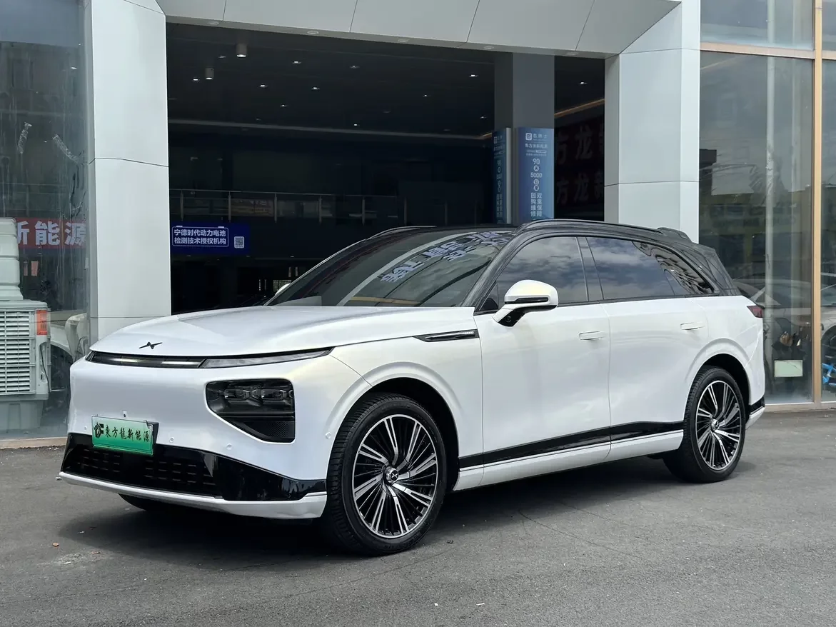 Xpeng G9
