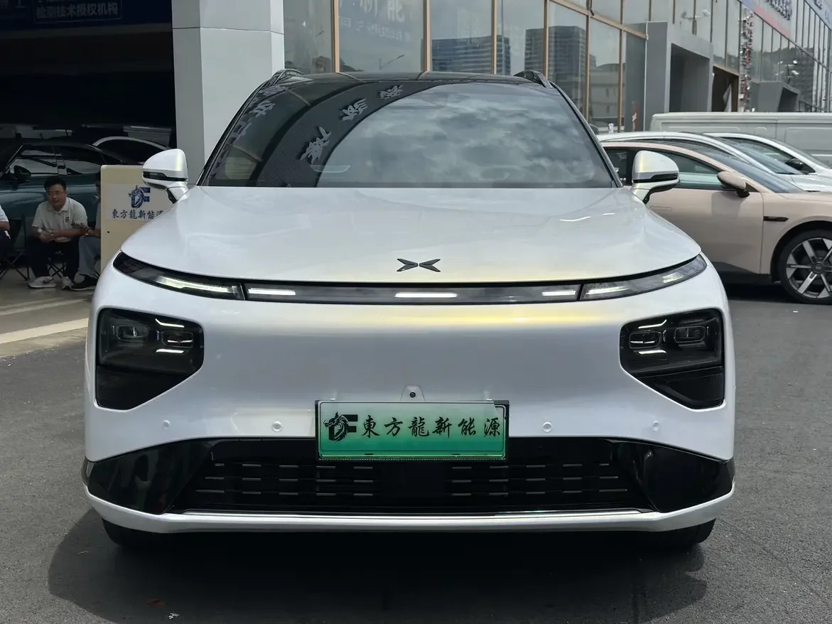 Xpeng G9