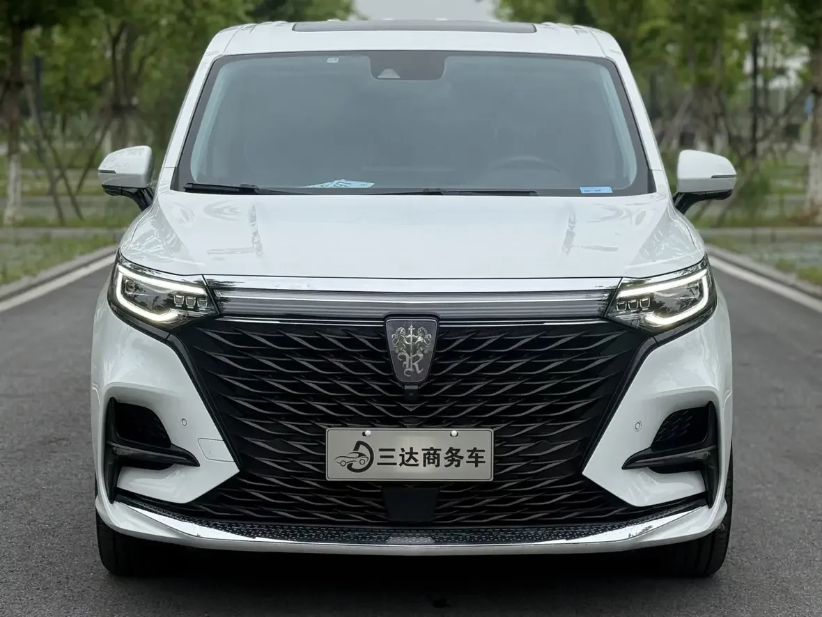 Roewe iMAX8