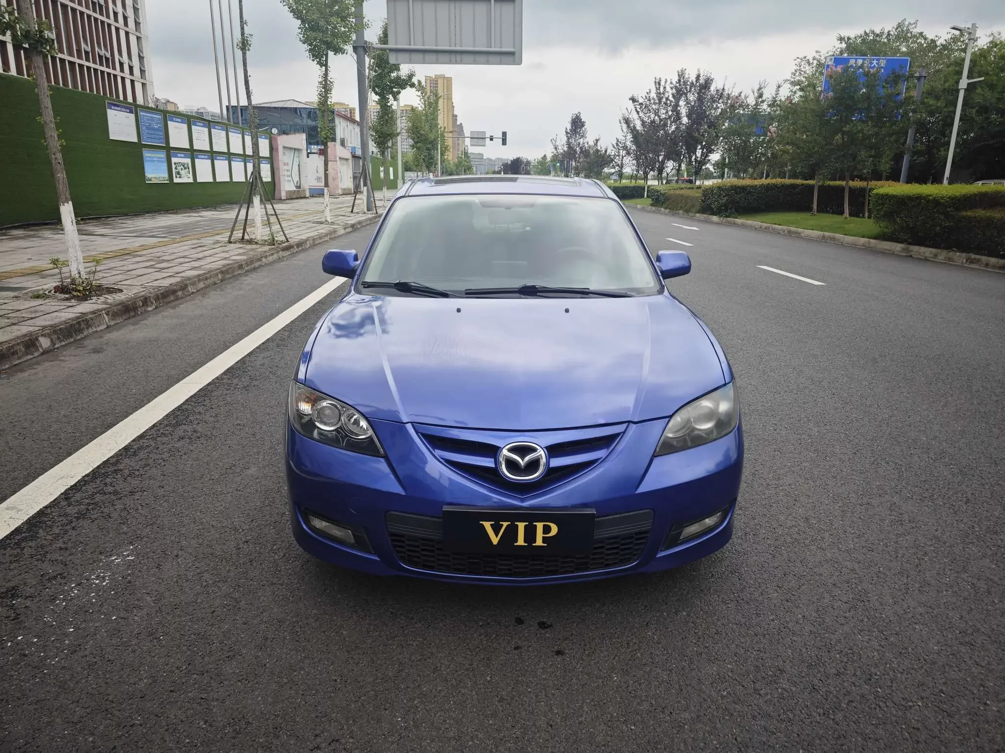 Mazda Axela (3)