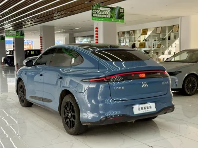 IM Motors Zhiji LS6