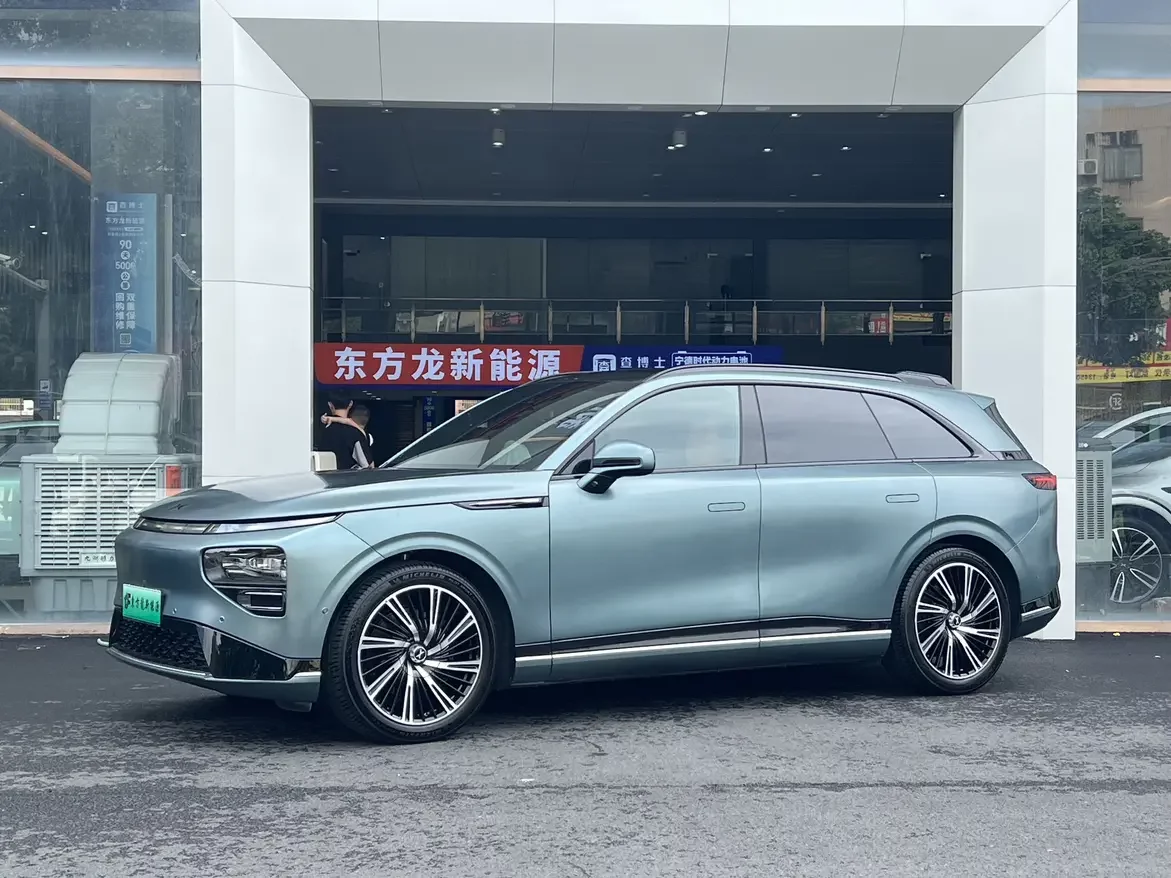 Xpeng G9