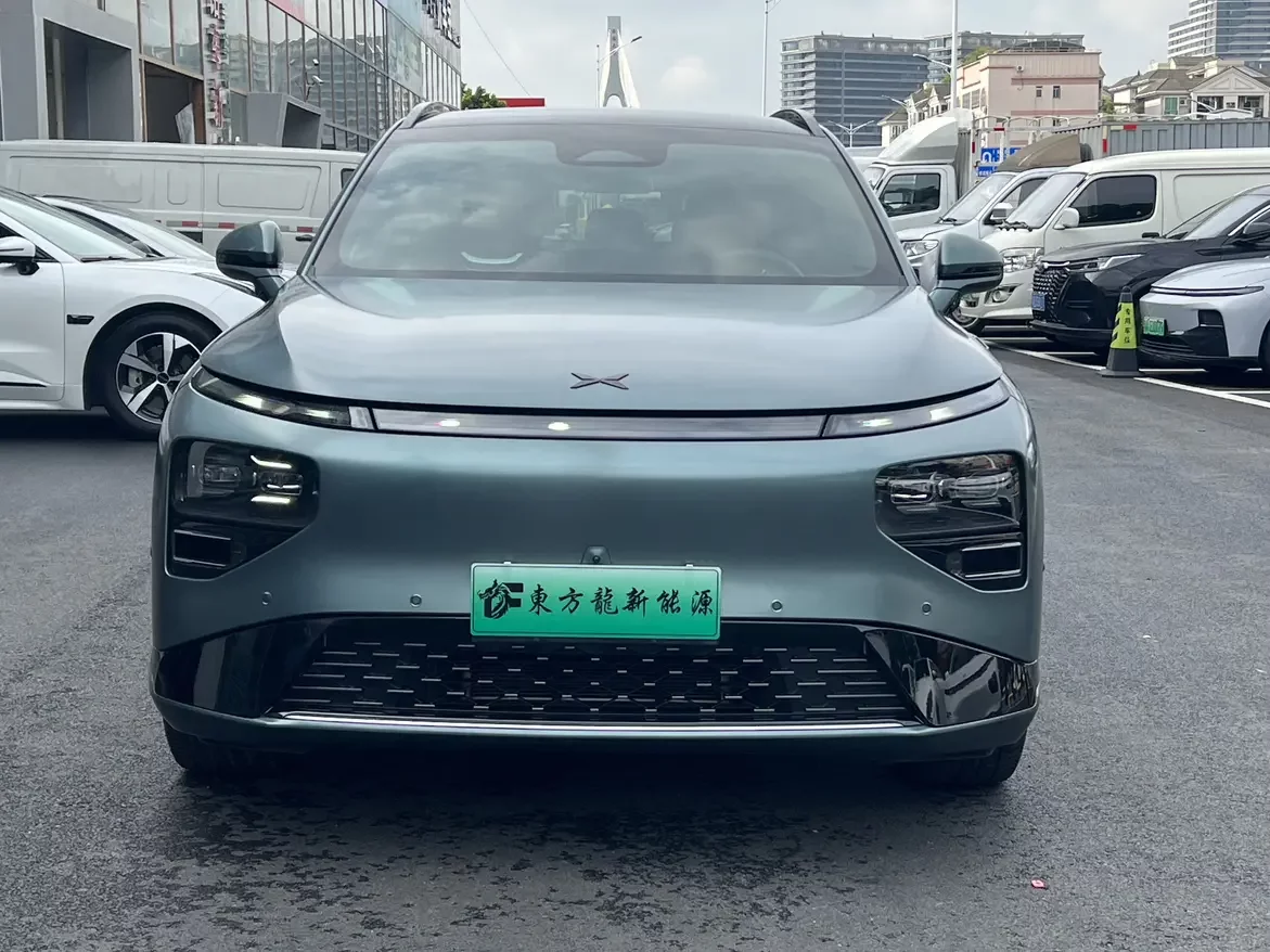 Xpeng G9