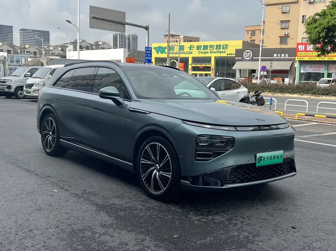 Xpeng G9