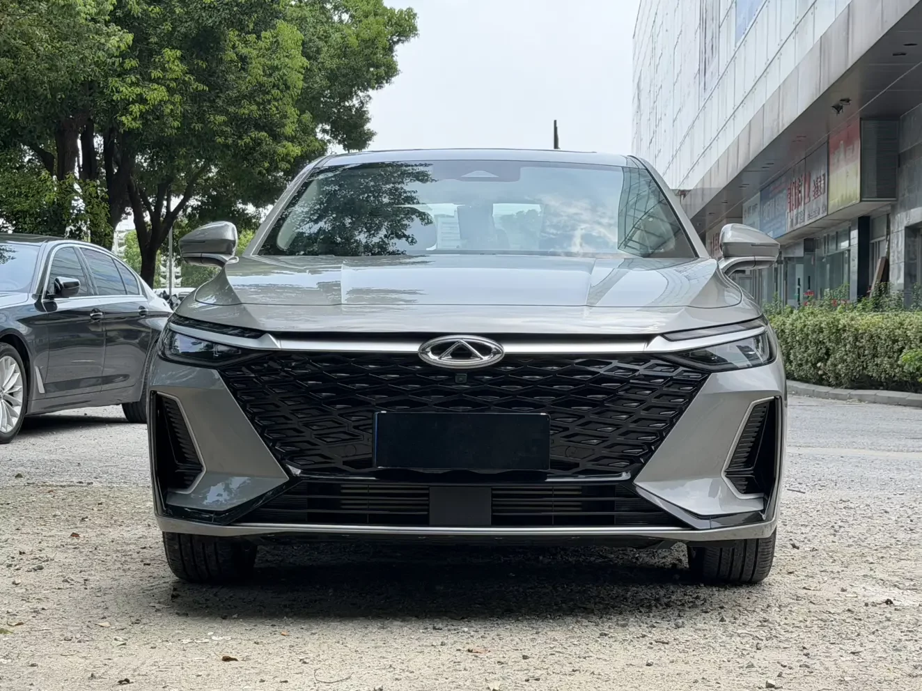 Chery Arrizo 8