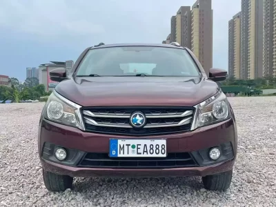 Venucia T70