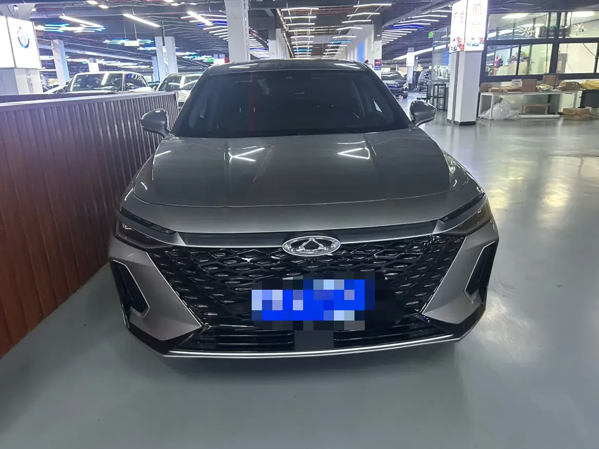 Chery Arrizo 8