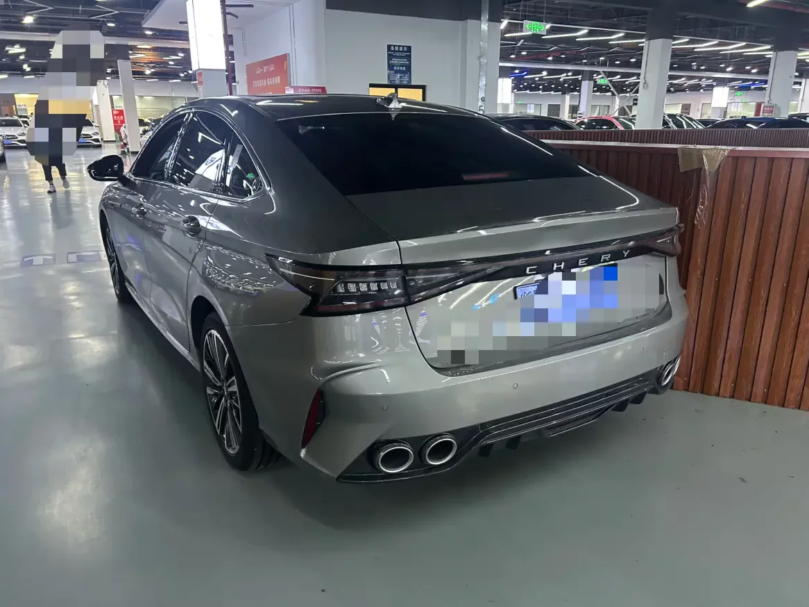 Chery Arrizo 8