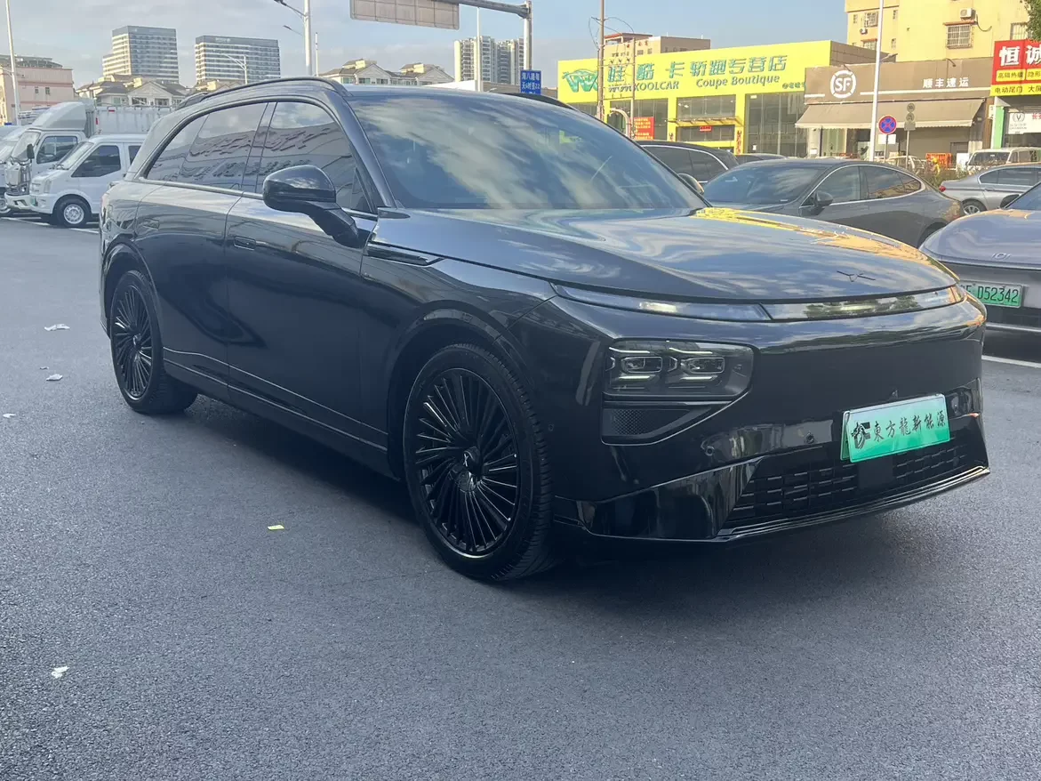 Xpeng G9