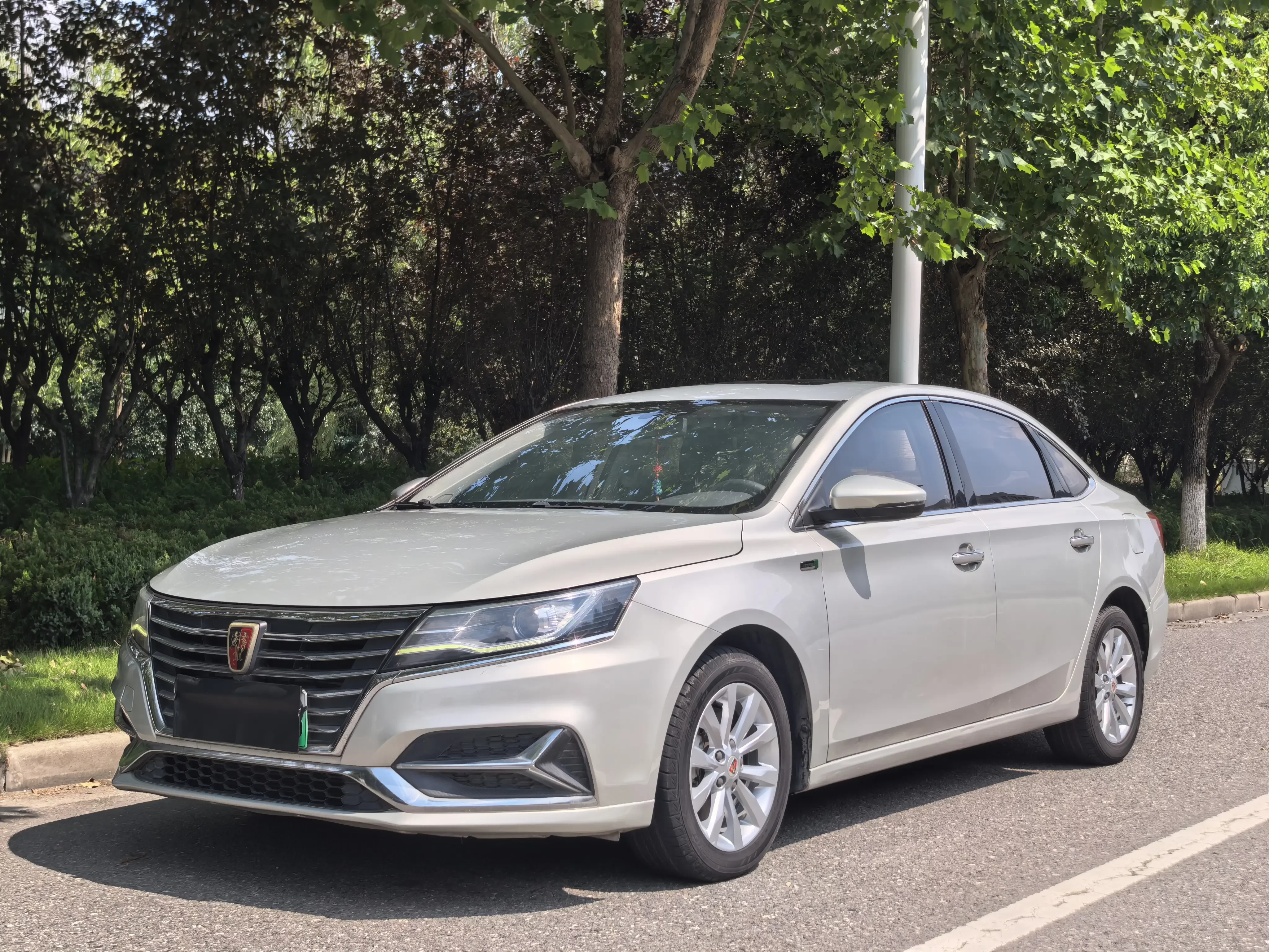 Roewe ei6
