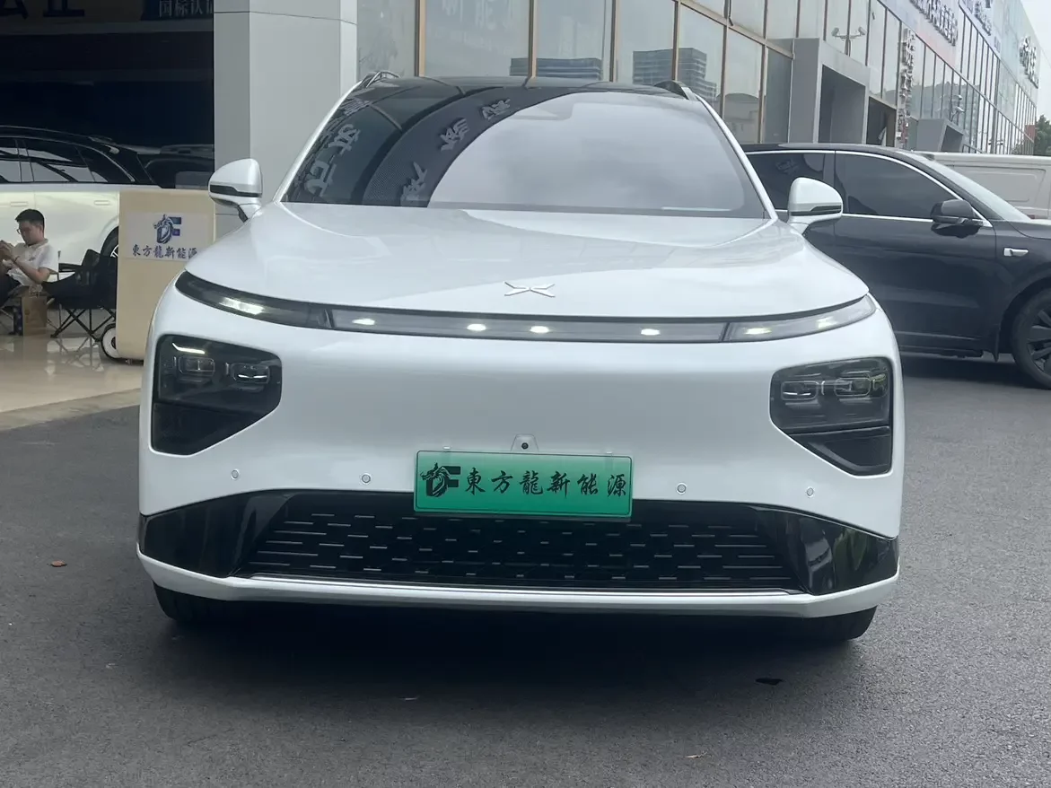 Xpeng G9