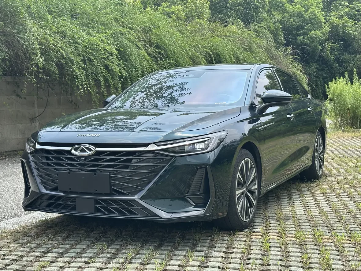 Chery Arrizo 8