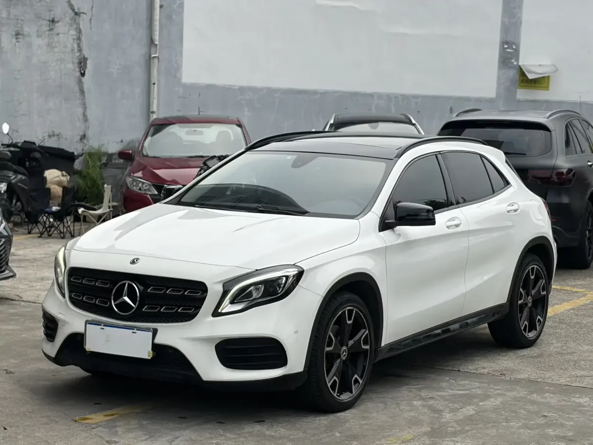 Mercedes-Benz GLA