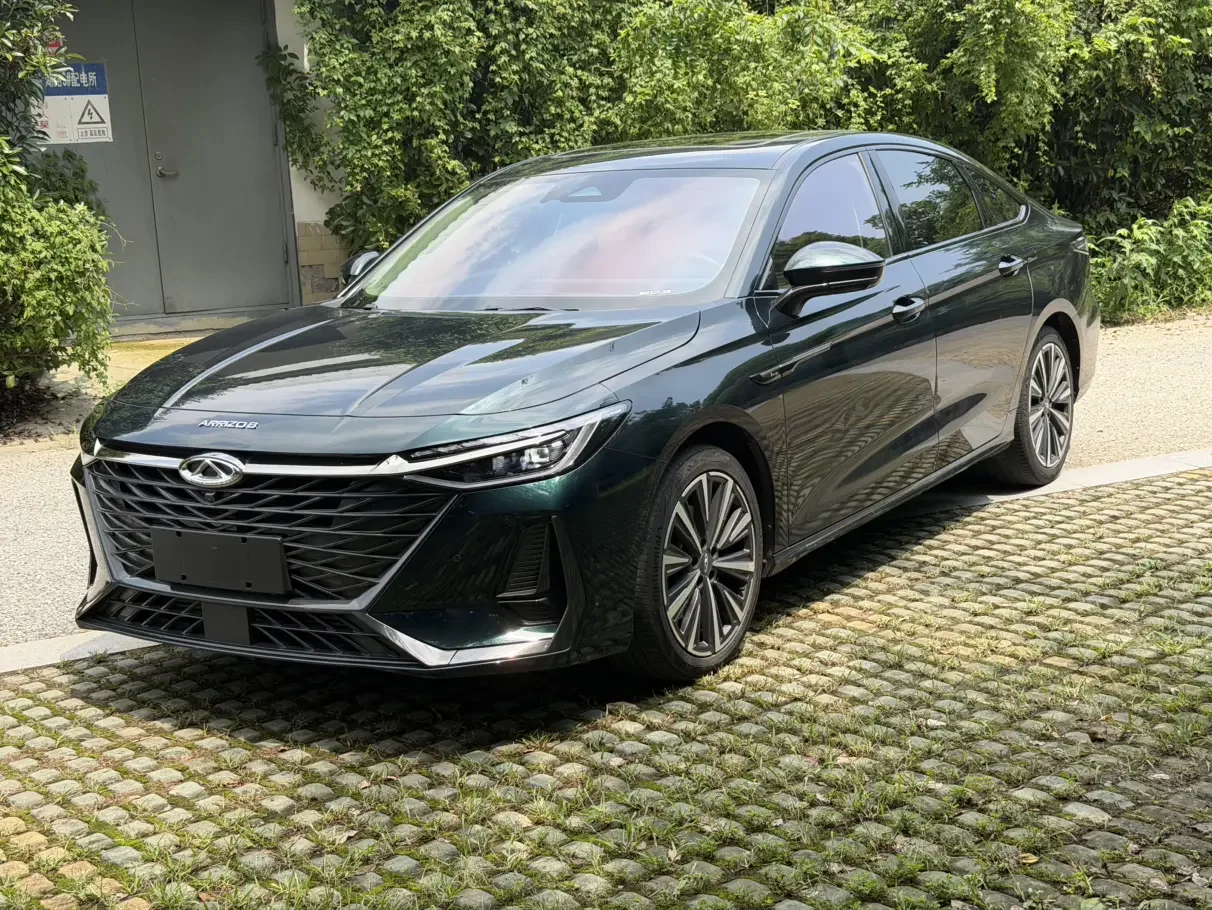 Chery Arrizo 8