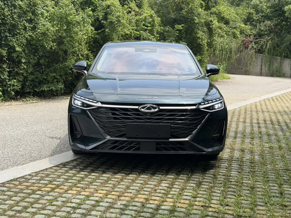 Chery Arrizo 8