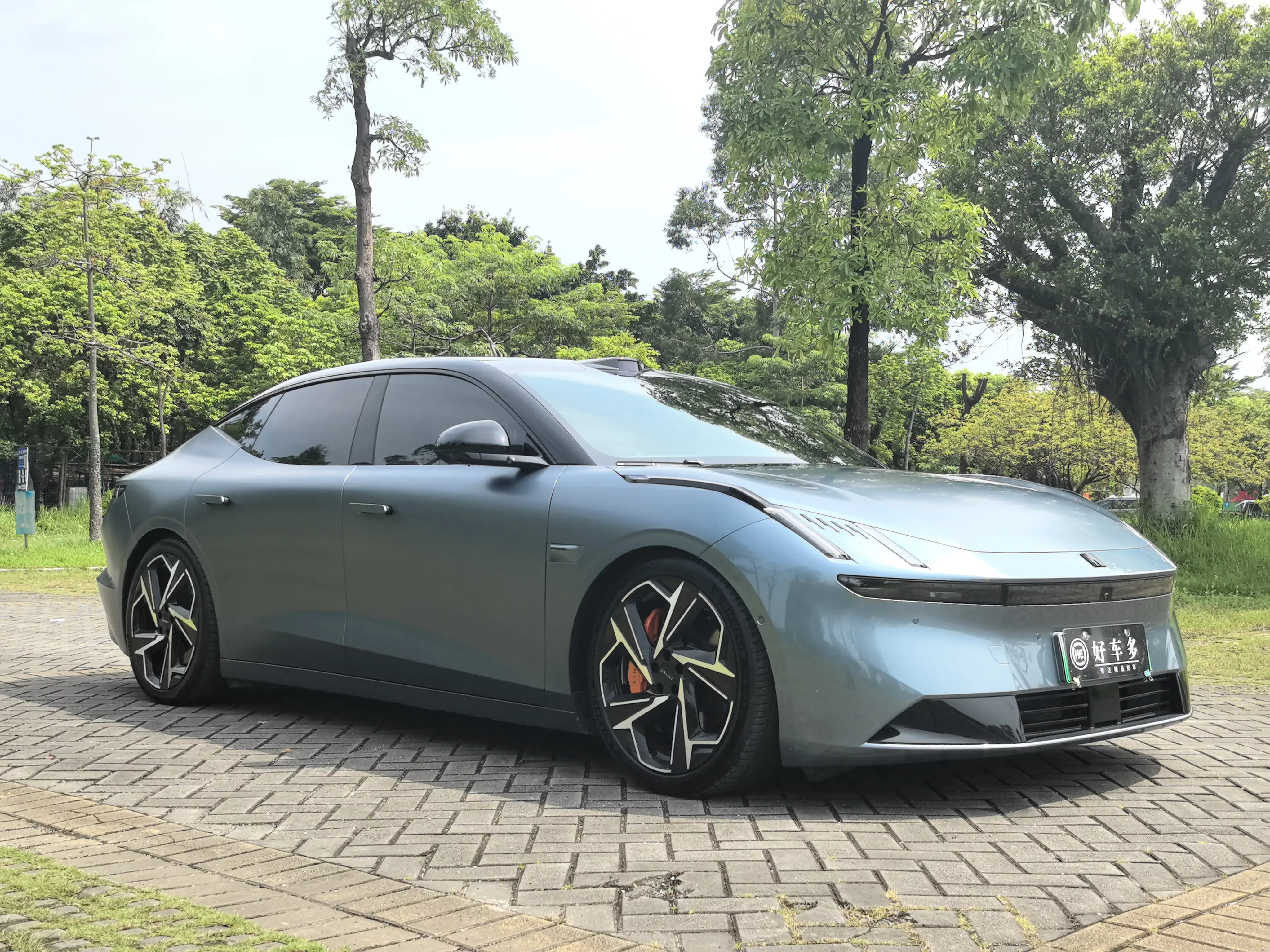 Lynk & Co Z10