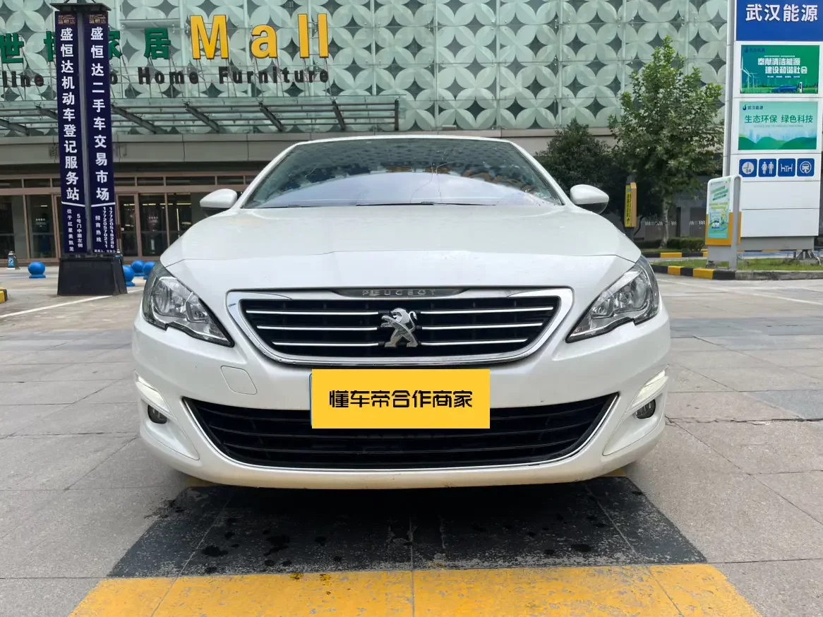 Peugeot 408