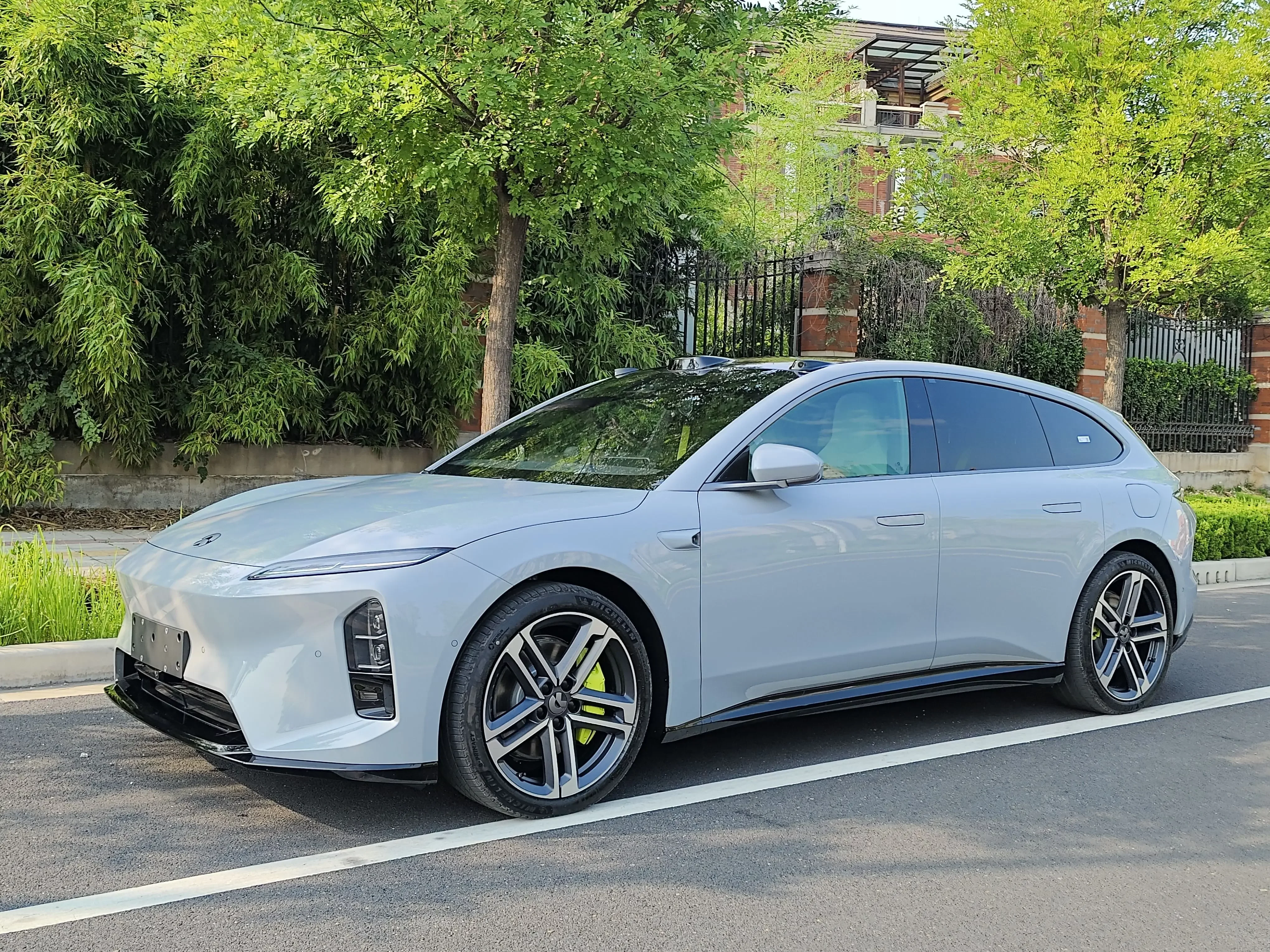 NIO ET5T