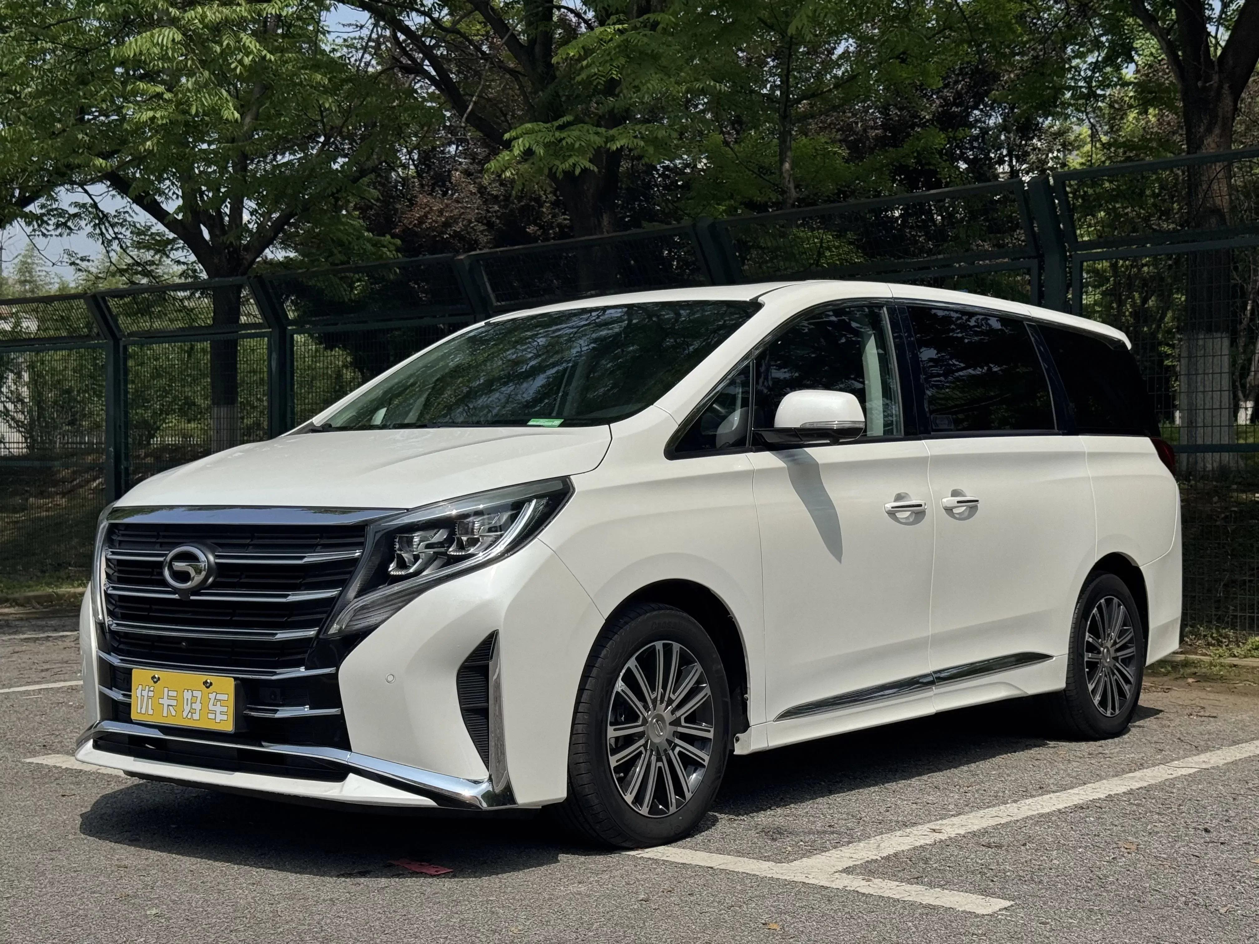 GAC Trumpchi M8
