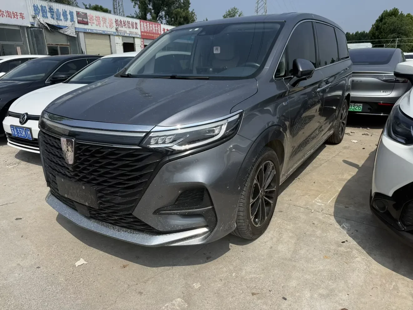 Roewe iMAX8