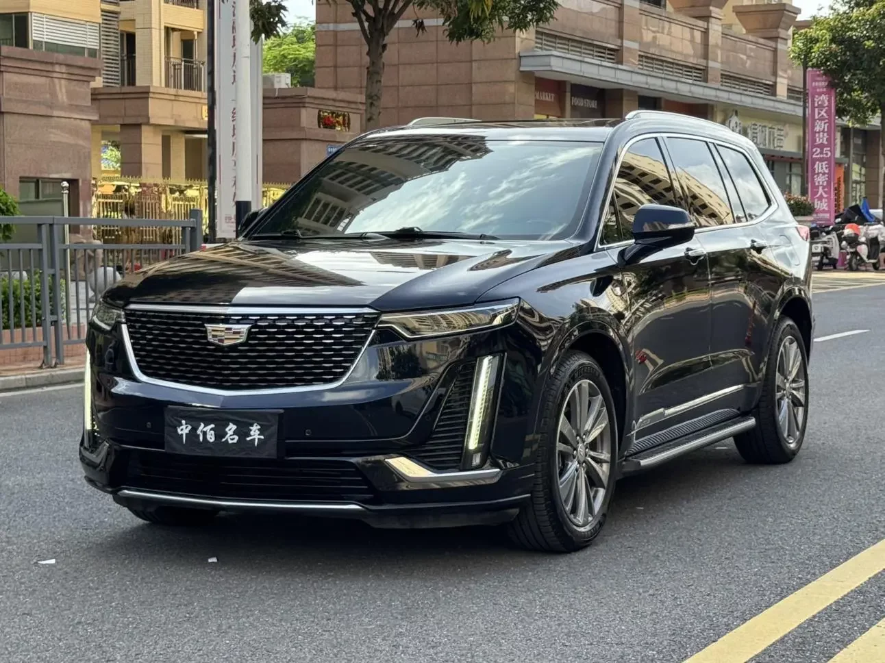 Cadillac XT6