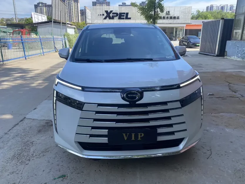 GAC Trumpchi E8 PHEV