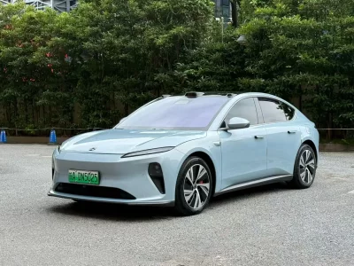 NIO ET5