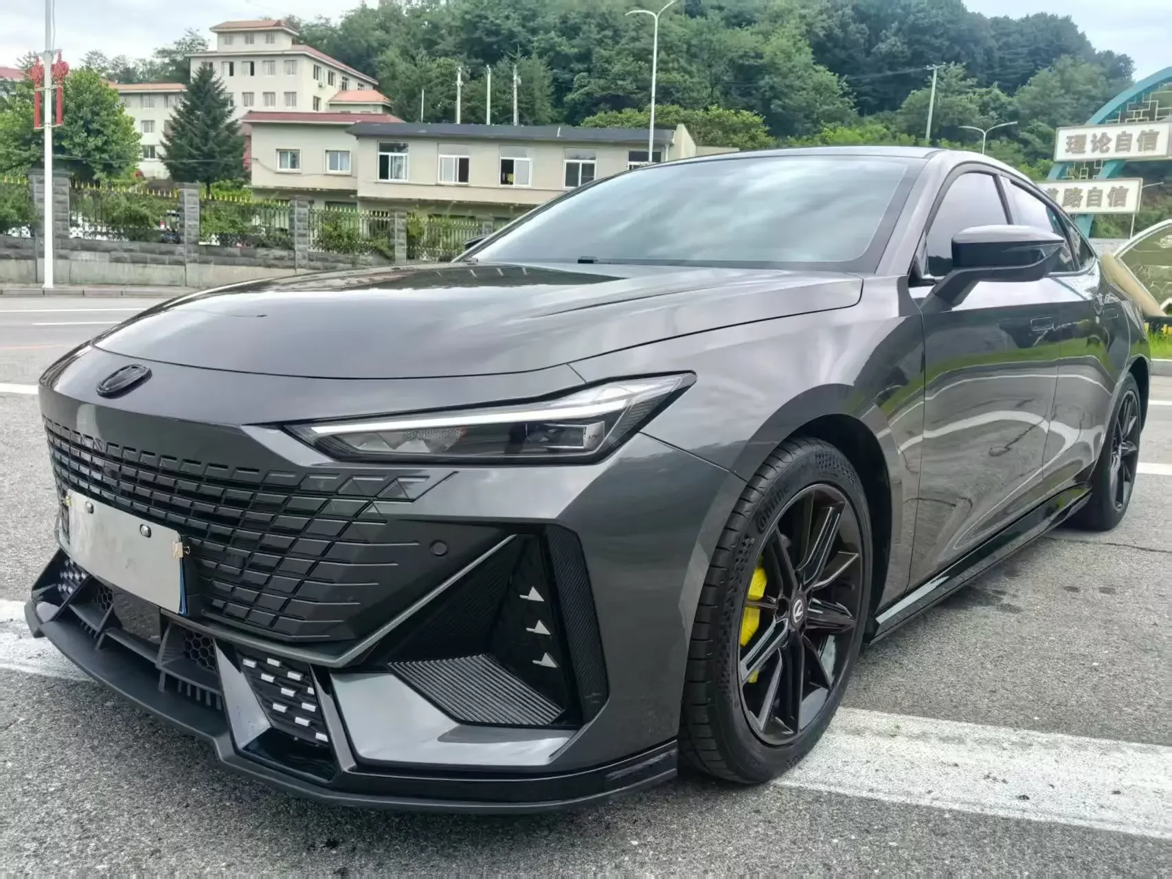 Changan UNI-V