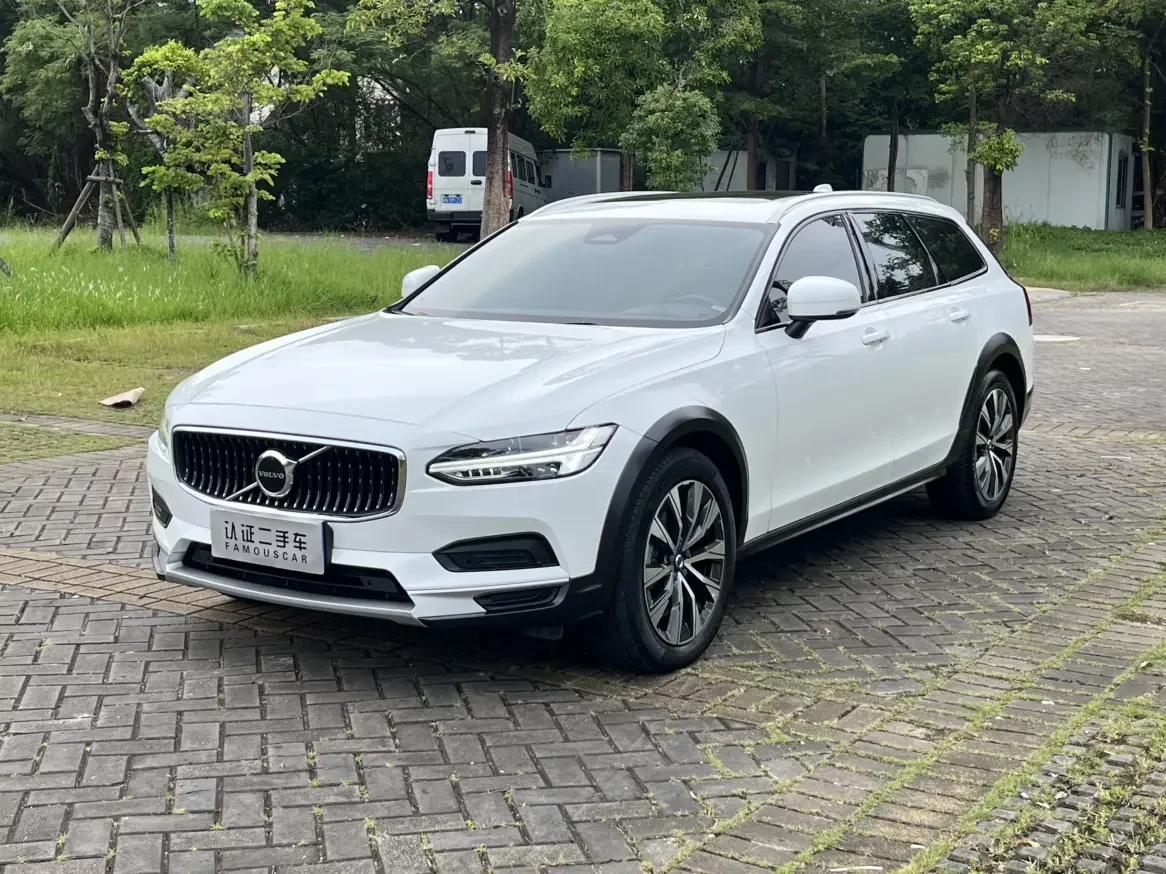 Volvo V90