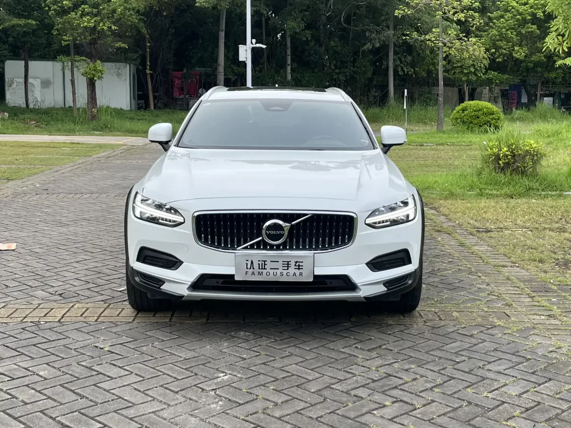 Volvo V90