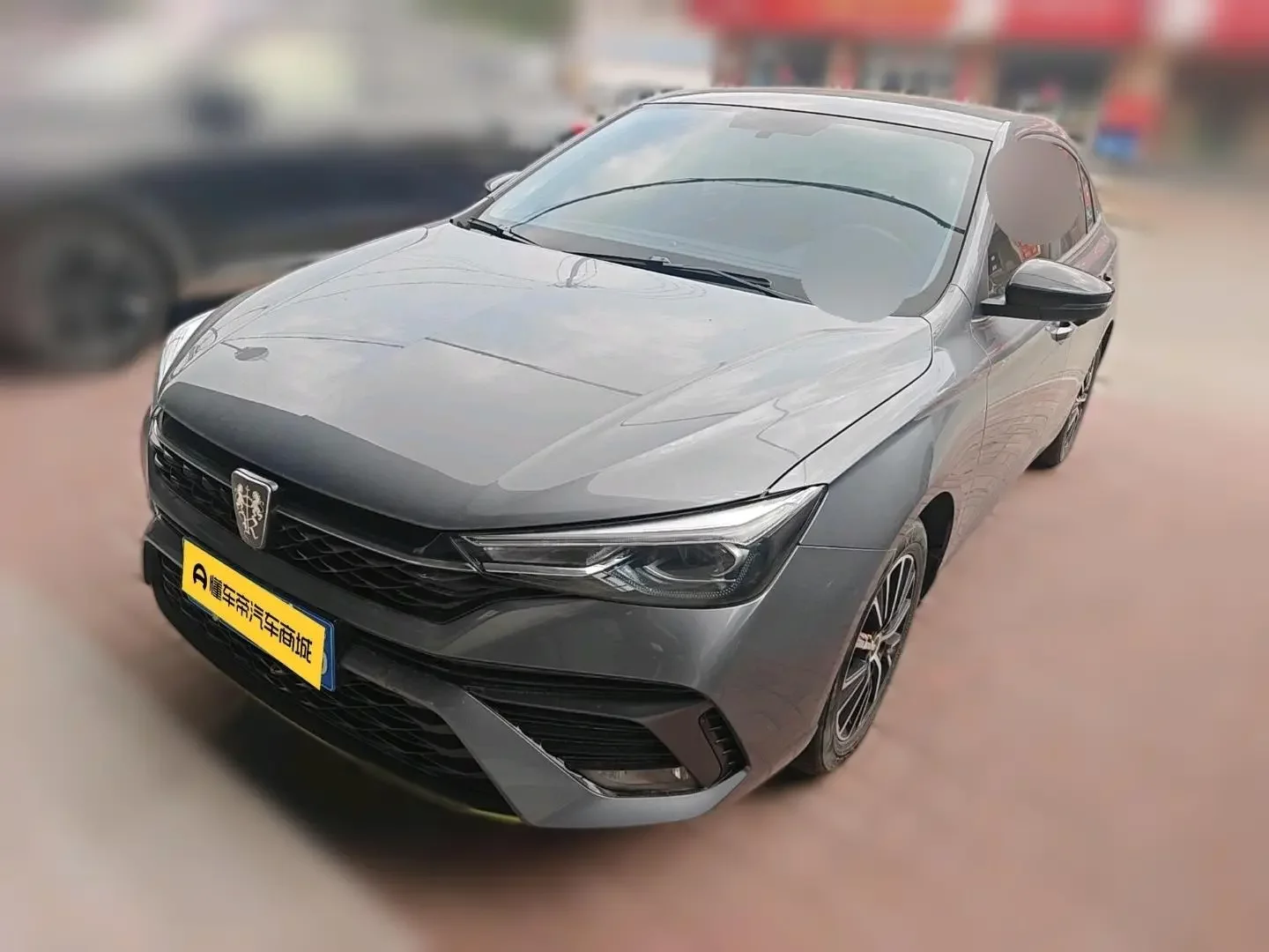 Roewe i5