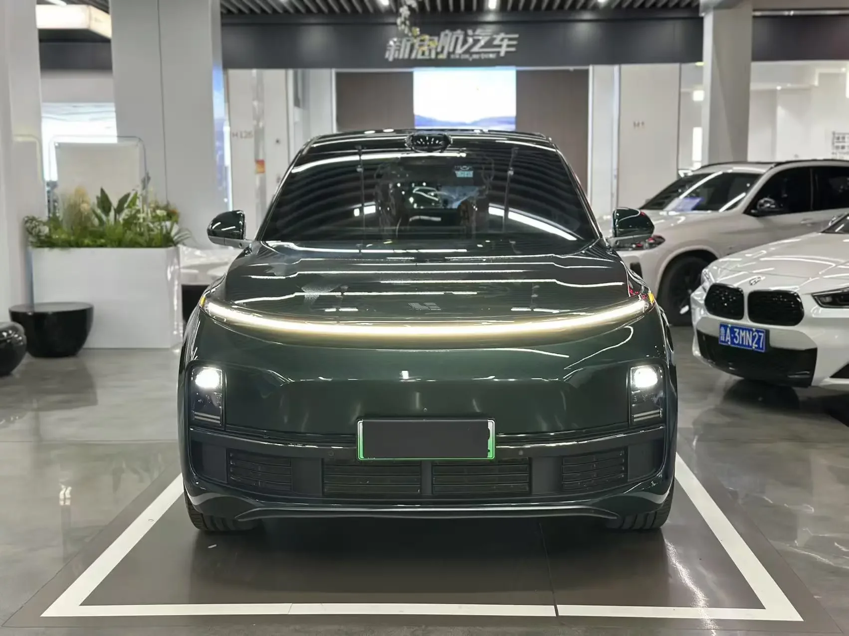 Li L9 (Ideal L9)