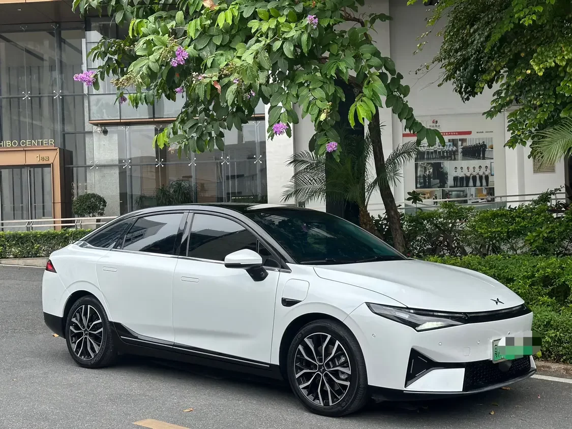 Xpeng P5