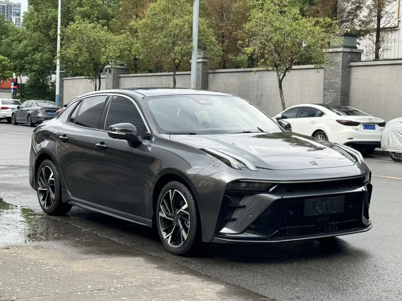 Lynk & Co 03