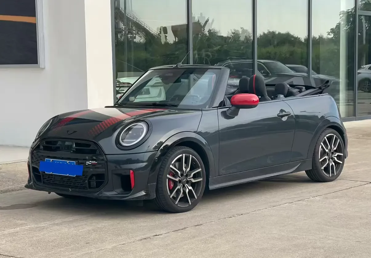 MINI JCW